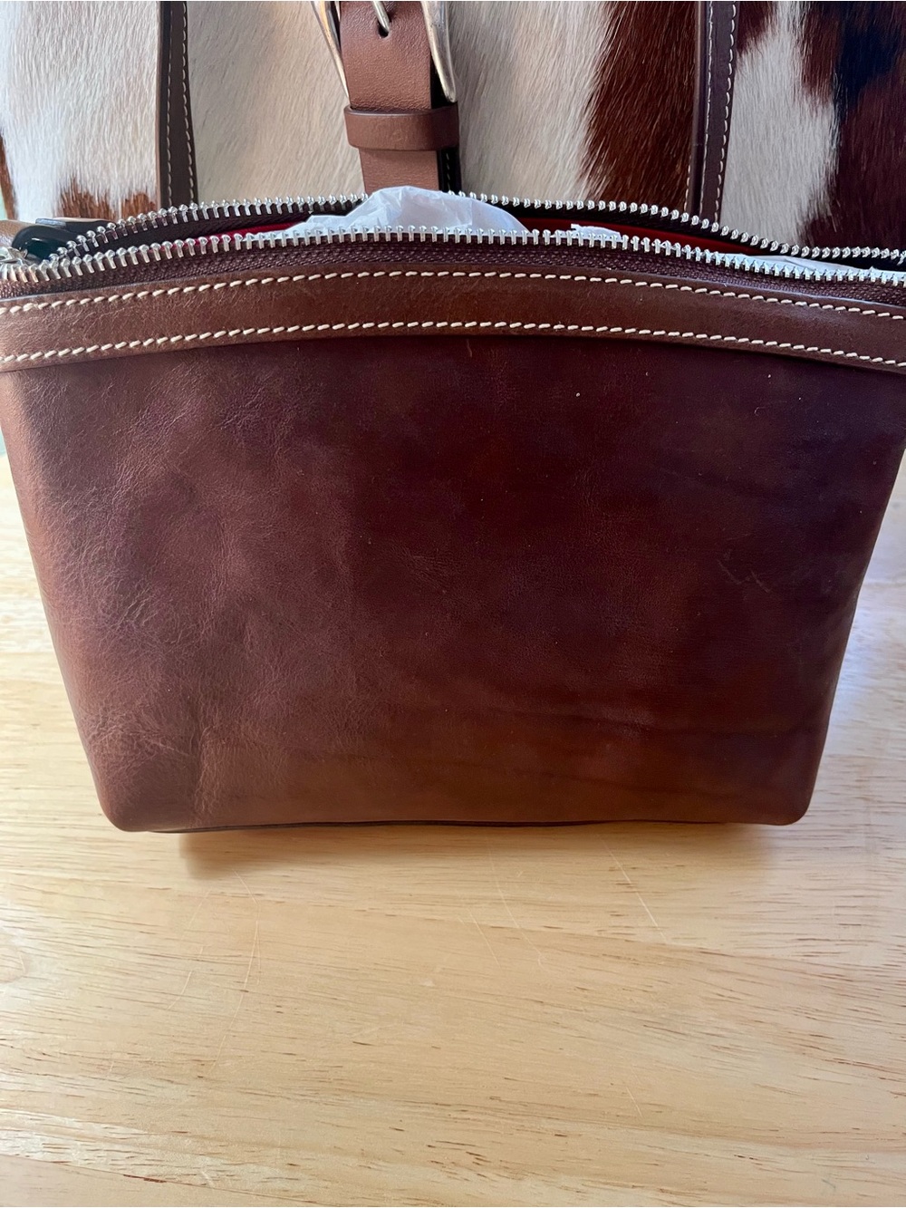 Cavalcanti Brown & White Cowhide Tote with Matching Pouch - Picture 9 of 9